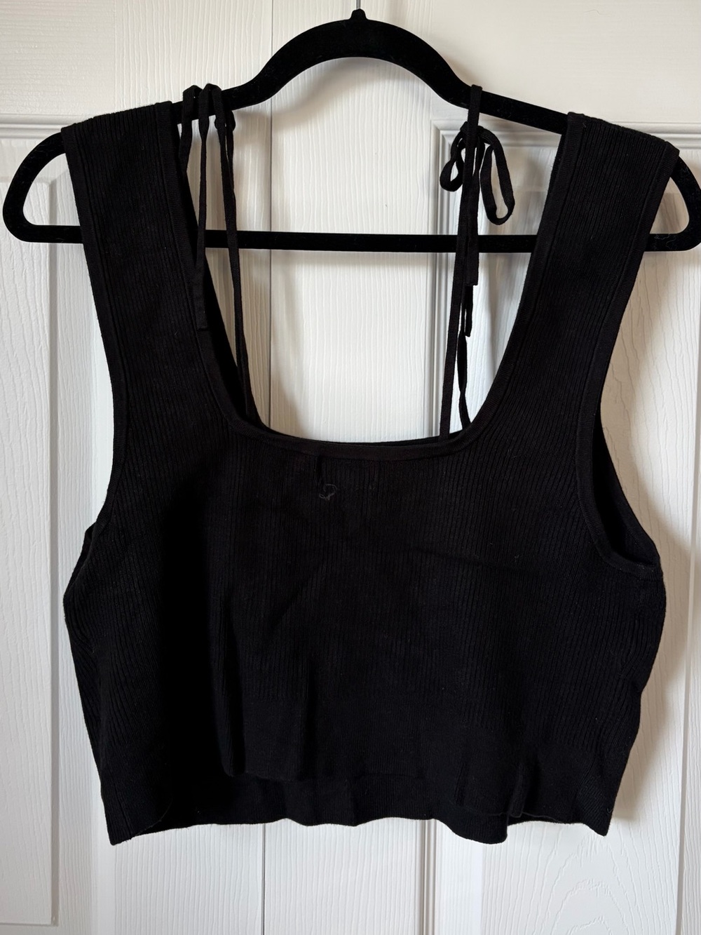 Maeve Square-Neck Crop Tank szL - Picture 2 of 4
